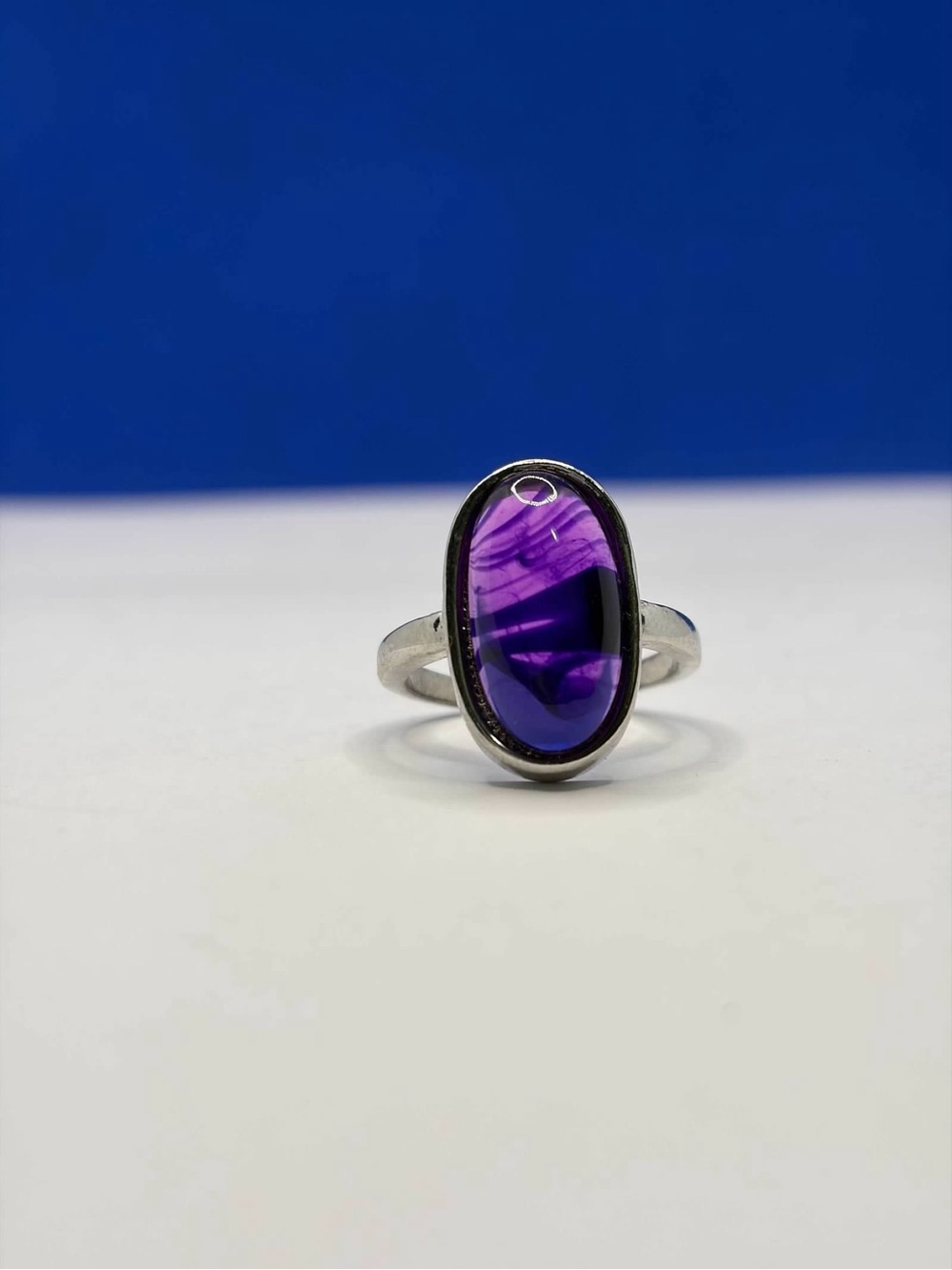 Size 8.5 Purple Oval Cabochon Statement Ring Silver Tone